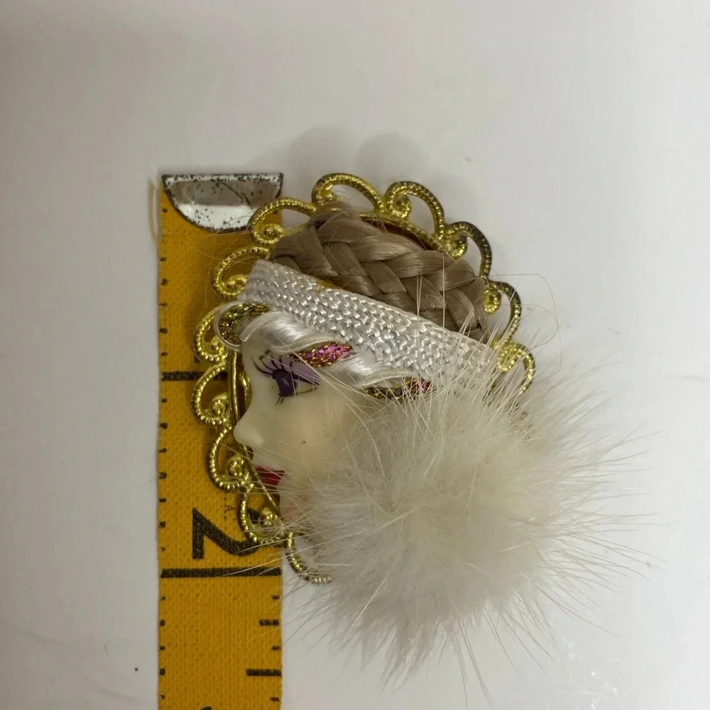 1980s Vintage Lady Brooch